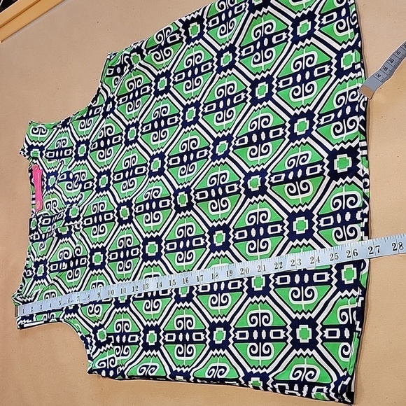 Macbeth Size L Green Blue White Patterned Sleeveless Button Back Blouse, NWOT - Picture 8 of 12